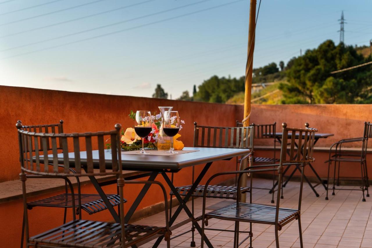 Bioagriturismo Antica Sena Milici 外观 照片
